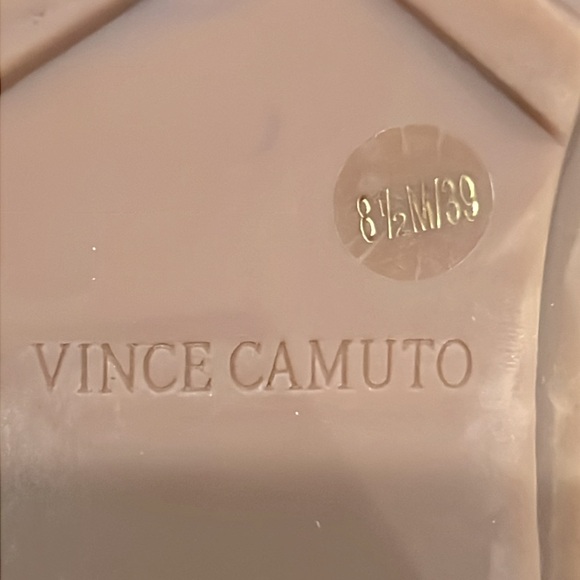 Vince Camuto Dustelie Ankle Boots - Picture 10 of 13